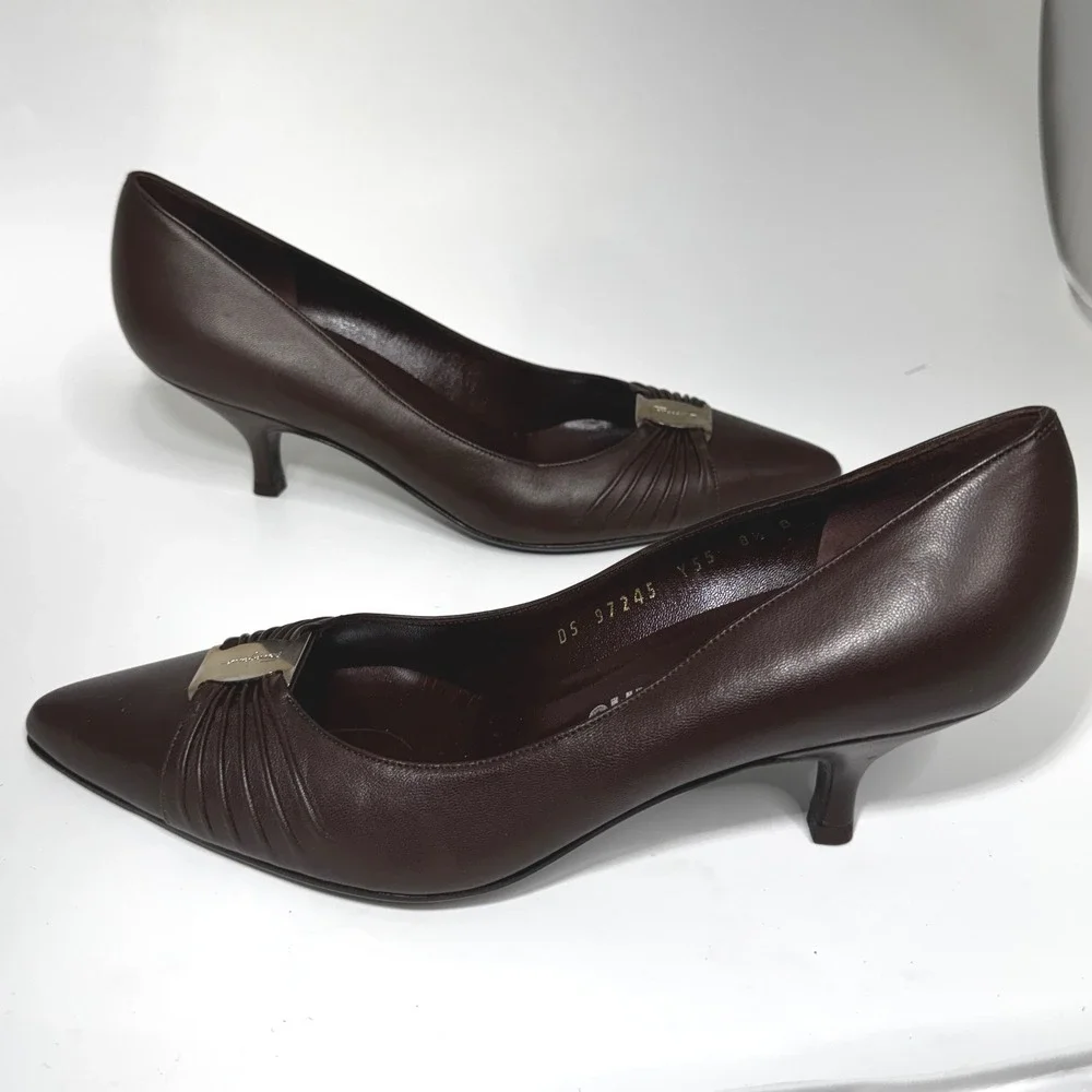 Salvatore Ferragamo Women Dark Brown Leather Pointed Toe Kitten Heels Size 8.5 B